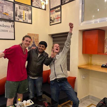 Hostel Backpackers Den Lucknow Zewnętrze zdjęcie