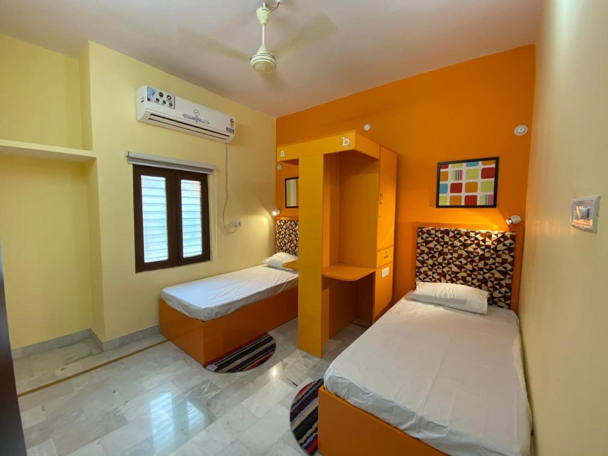 Hostel Backpackers Den Lucknow Zewnętrze zdjęcie