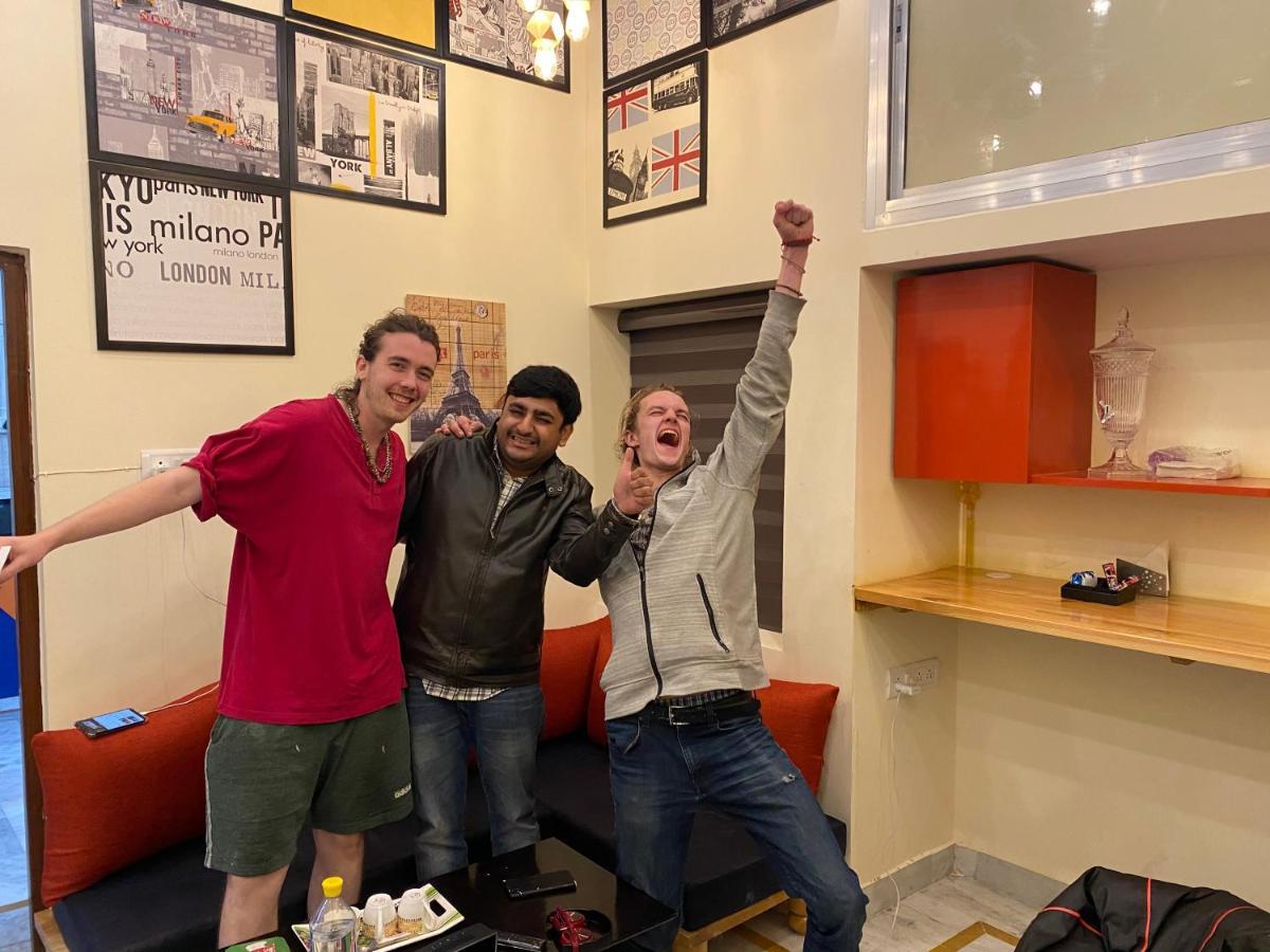 Hostel Backpackers Den Lucknow Zewnętrze zdjęcie